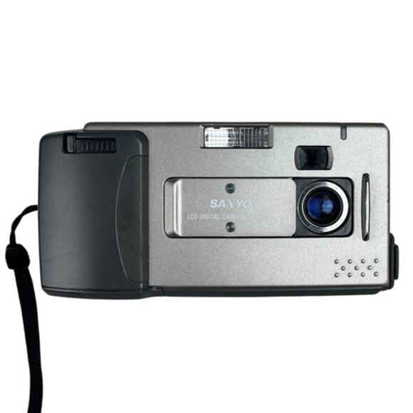 Sanyo VPC-G200 Vintage Digital Camera - Picture 2 of 12